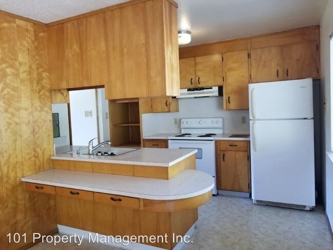 Building Photo - 3 br, 2.5 bath House - 18201 Hwy 101 S