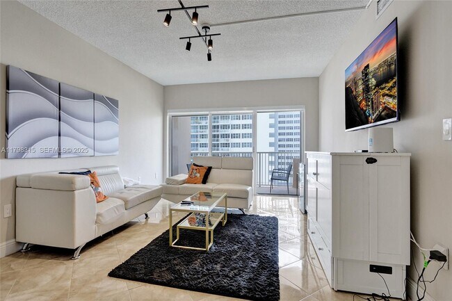 Foto del edificio - 1980 S Ocean Dr