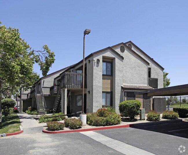 Oakwood Village Apartments Rentals Santa Maria, CA