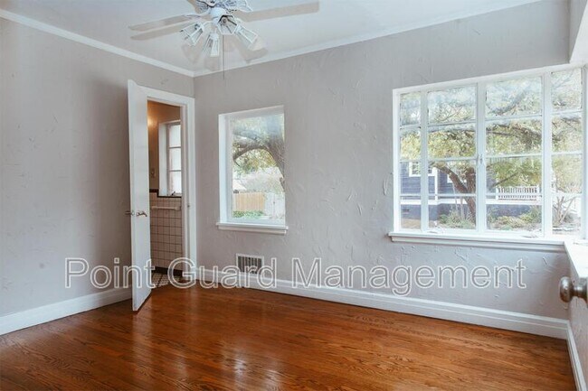 Foto del edificio - 1001 NW 21st St