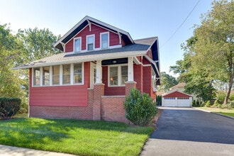 Building Photo - 46 Grove St