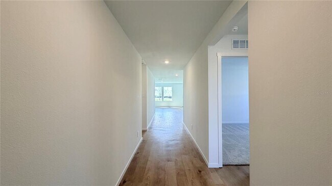 Foto del edificio - 615 ARTEMIS St