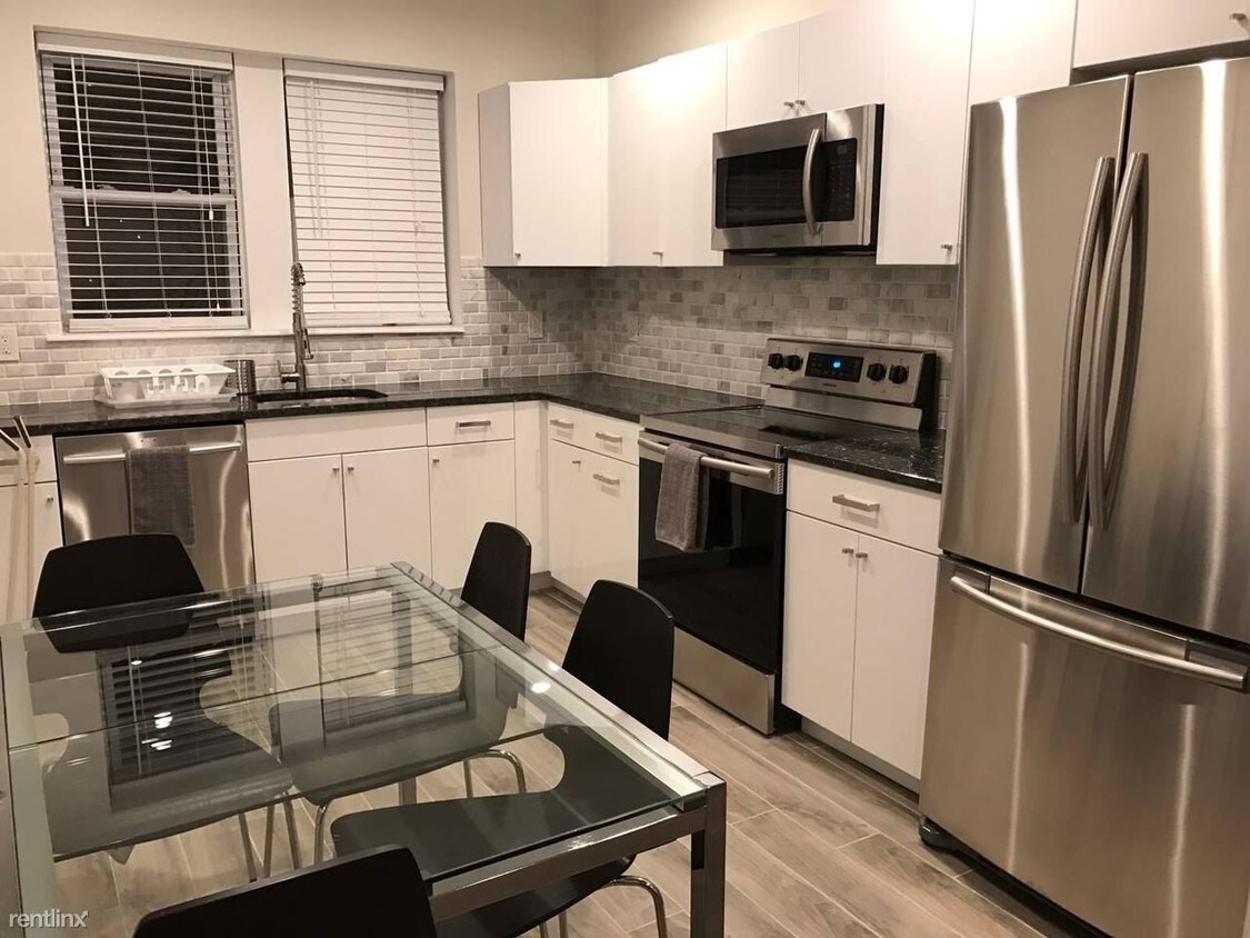 2 br, 1 bath - 90 Bristol St Apt 9 - 2 br, 1 bath  - 90 Bristol St Apt 9