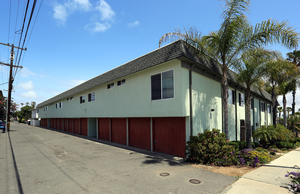 Building Photo - St. Malo Surf Apartments