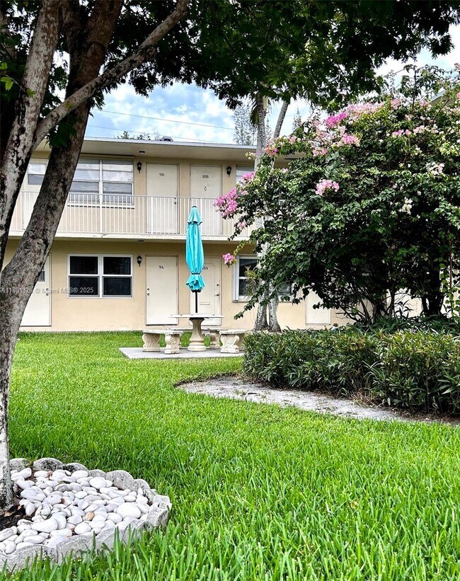 Foto del edificio - 1301 N 12th Ct