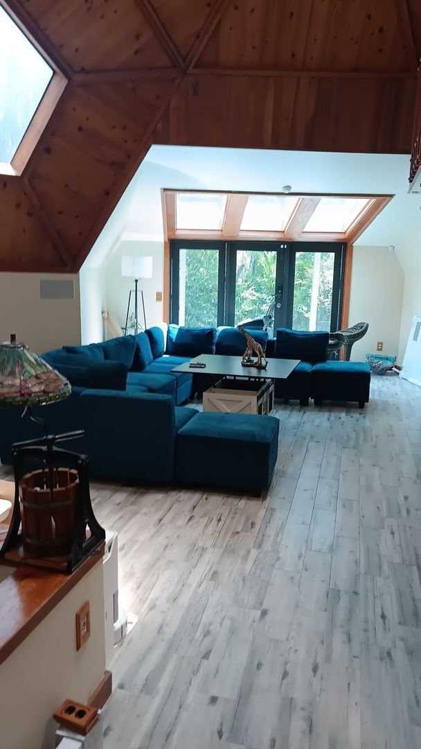 Foto del edificio - 8694 Pioneer Rd