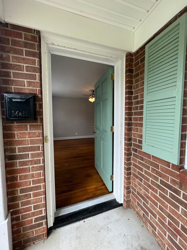 Foto del edificio - 112 N Meade St