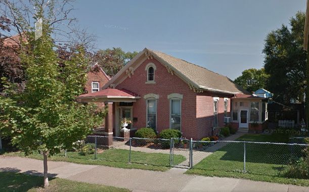 Primary Photo - 1458 White St