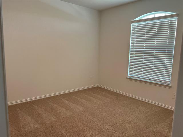 Foto del edificio - 5484 Montrose Dr