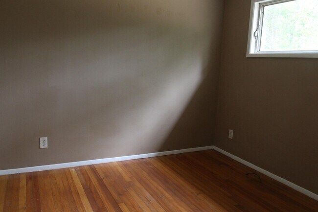 Foto del edificio - 1719 Melrose Dr