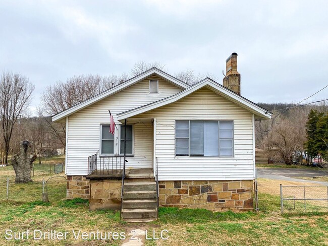 Building Photo - 3 br, 1 bath House - 918 N Willow Road, Ap...