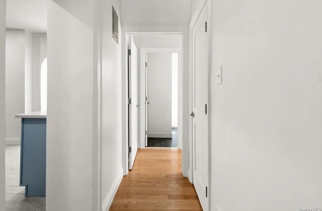 hall - 156 Summit Pl