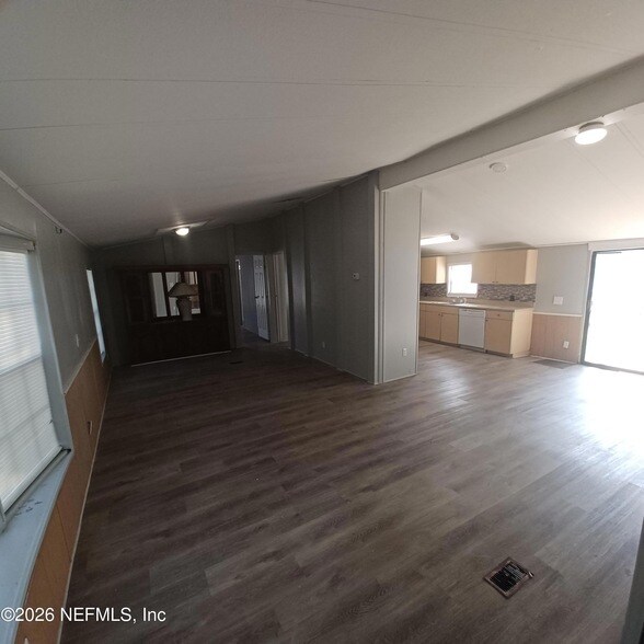 Foto del edificio - 10262 Roadway Dr