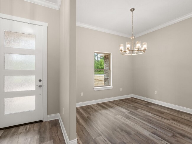 Building Photo - 1611 Hickman Rd