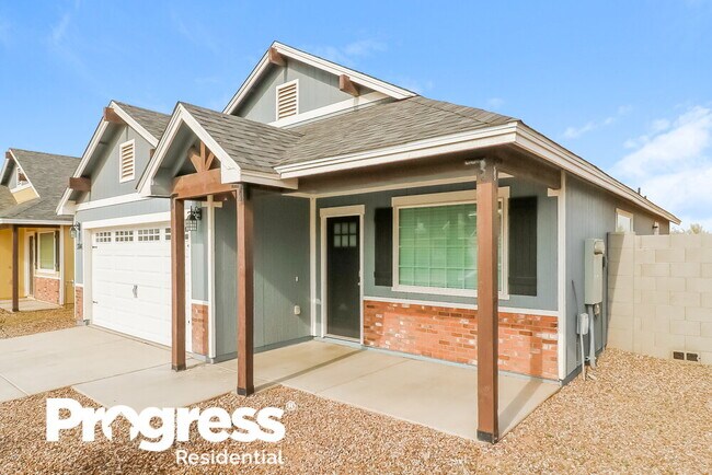 Building Photo - 3846 W Tamarisk Ave