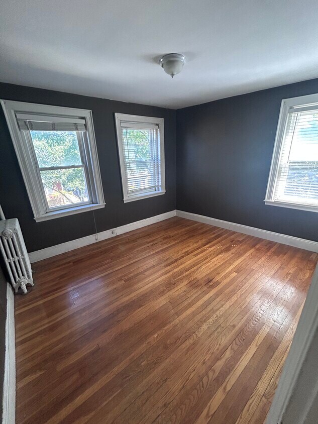 Foto principal - 249 Chestnut Hill Ave