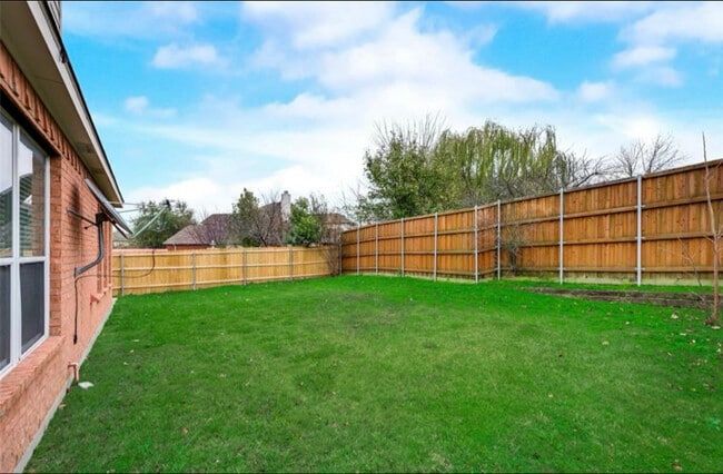 Photo - 818 Green Pond Dr House