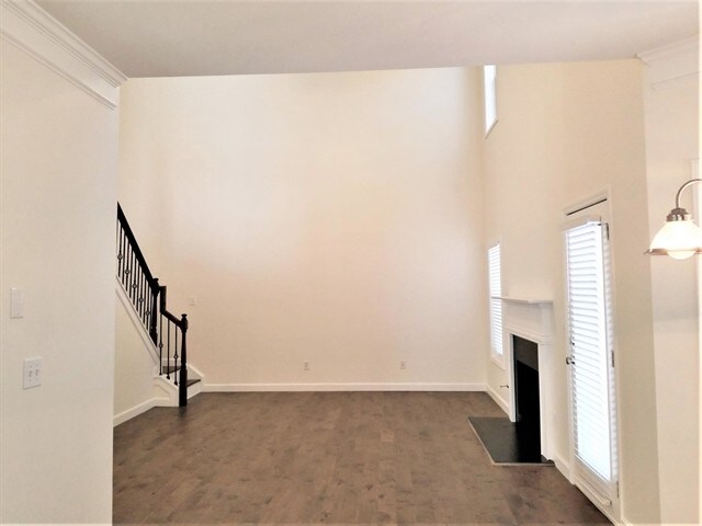 Foto del edificio - 292 Hunt Creek Drive