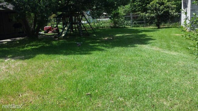 Foto del edificio - 3 br, 2 bath House - 16608 Bohemian Hall Rd