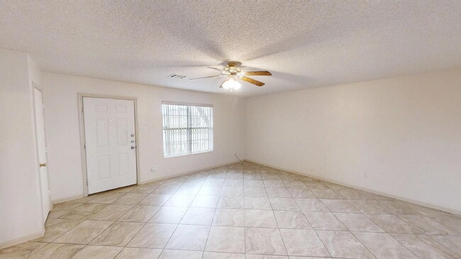 Foto del edificio - "Spacious 4-Bedroom Retreat with 2 Baths in Prime Killeen Location – 1,590 Sq Ft of Comfort!"