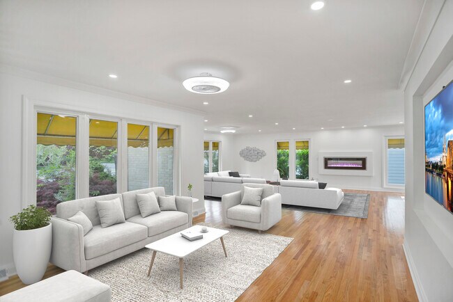 Foto del edificio - 1193 S River Rd