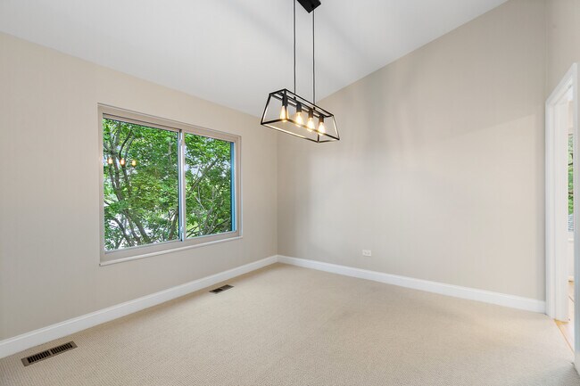 Foto del edificio - 25 N Shoreline Rd