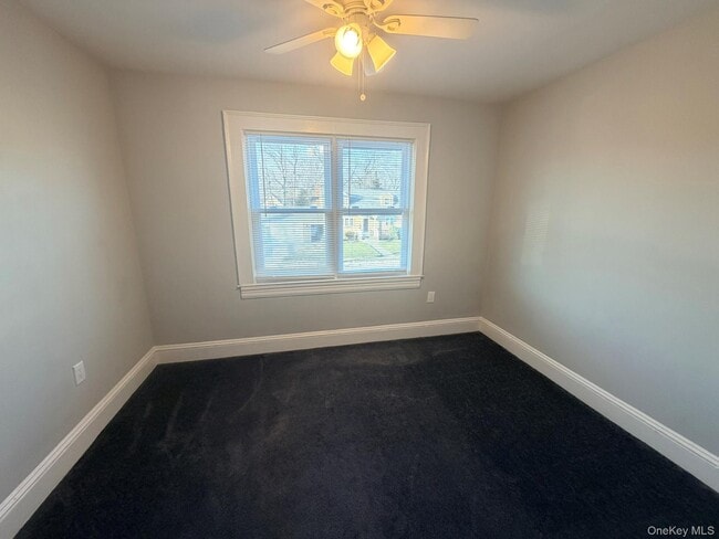 Building Photo - 1924 Commonwealth Ave