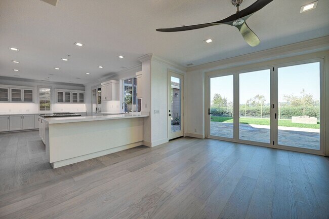Foto del edificio - Amazing LARGE home in Ladera Ranch!