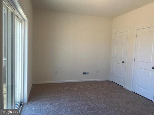 Building Photo - 756 Rosler Wy