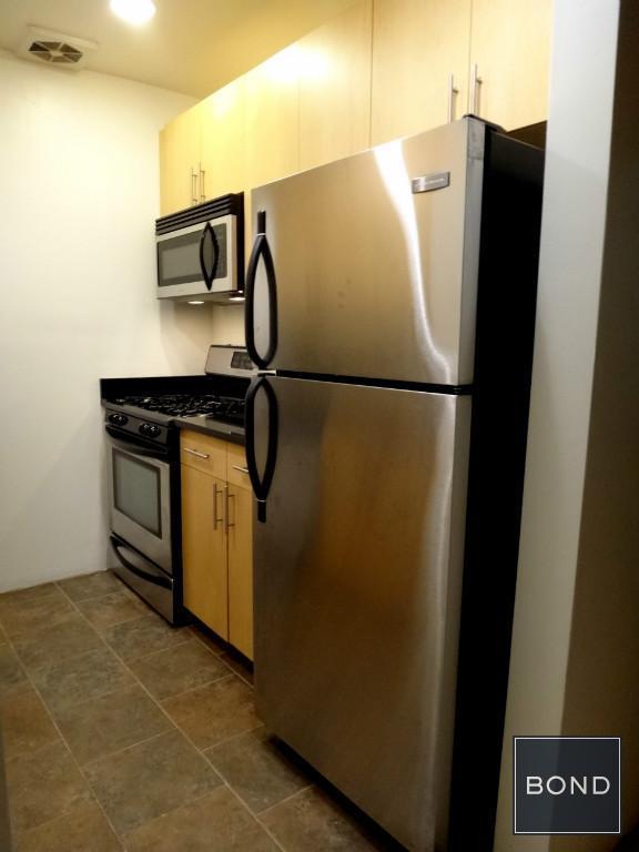 Foto del edificio - 437 W 22nd St