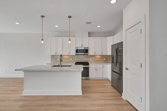 Building Photo - 3628 Amos St