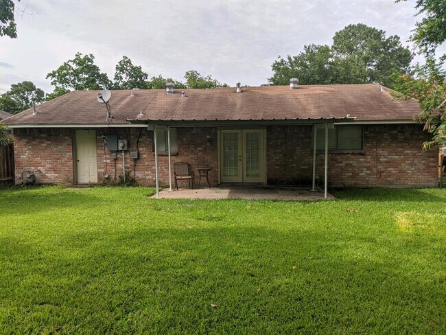 Building Photo - 7619 Kellwood Dr