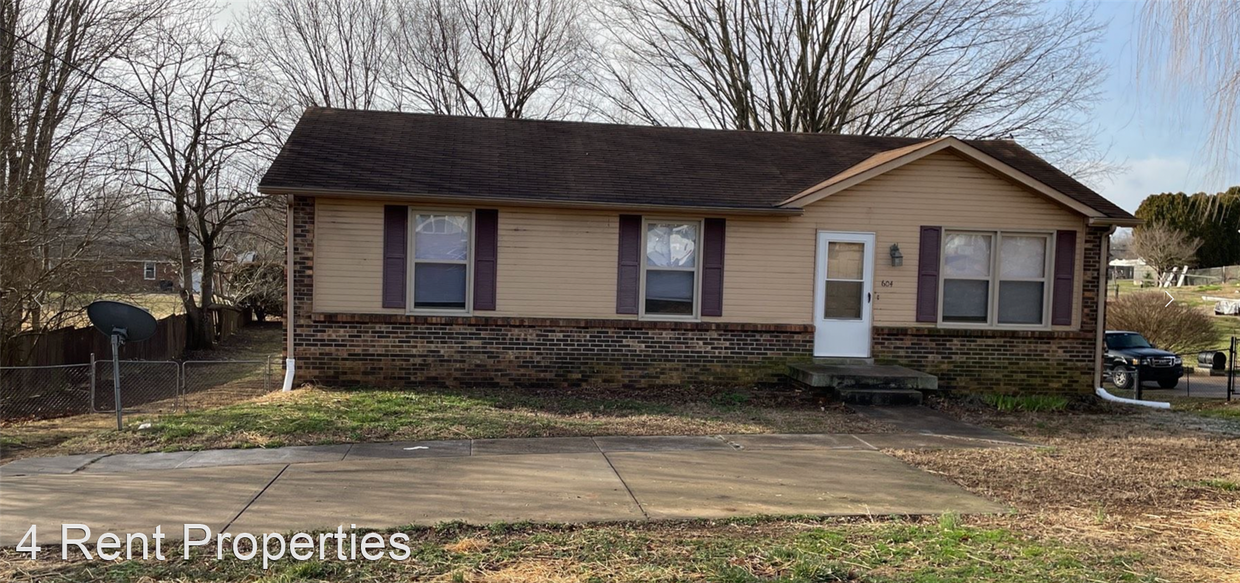 4 br, 1.5 bath House 604 Farmington Bend House Rental in