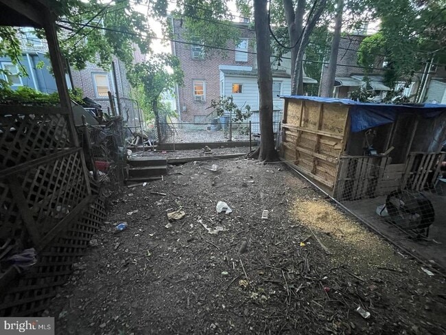 Building Photo - 1124 Thomas St
