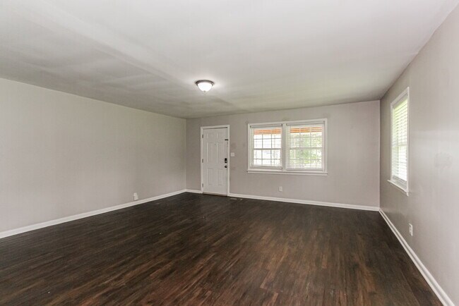 Foto del edificio - 1116 Hayes Rd