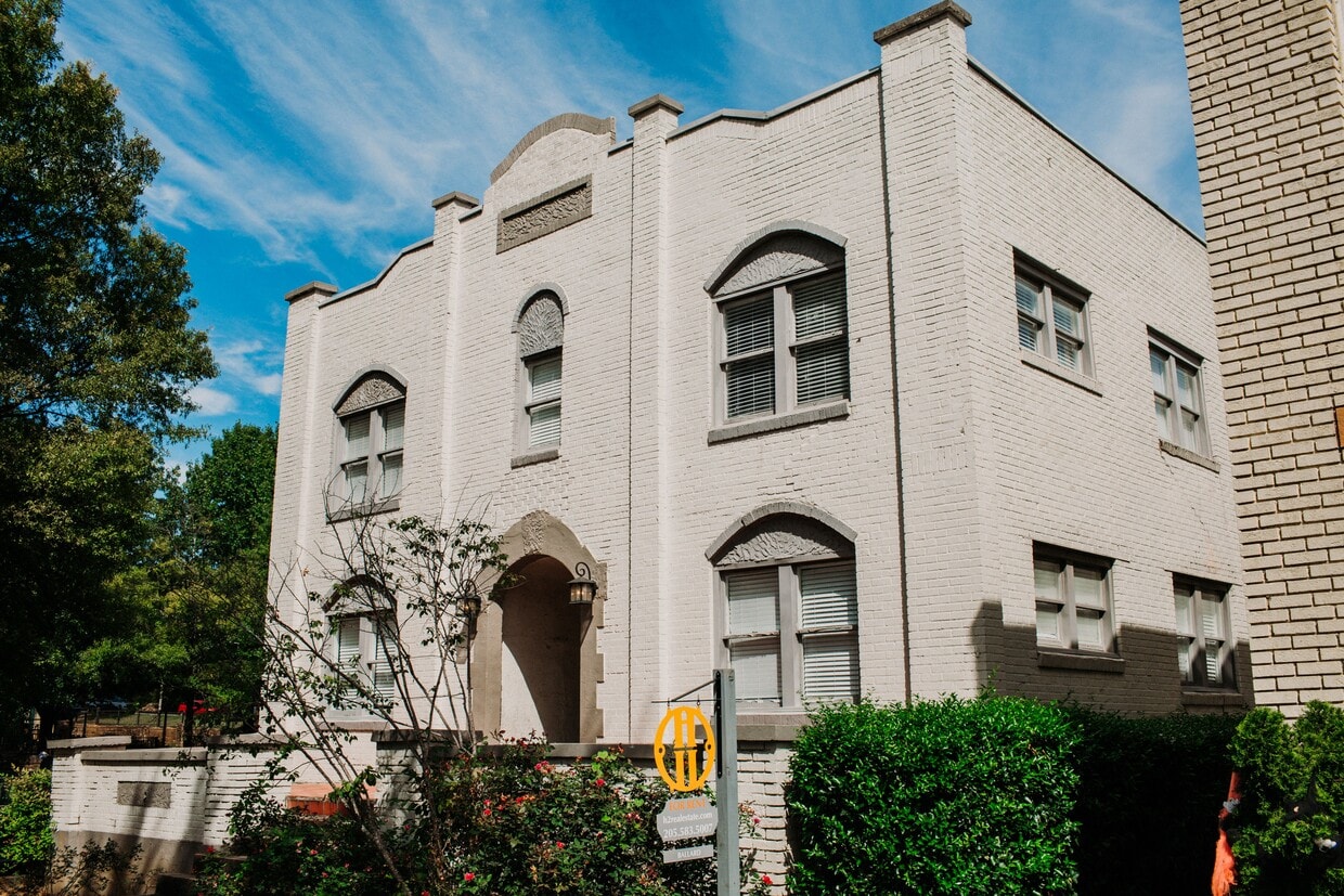 Primary Photo - Ballard