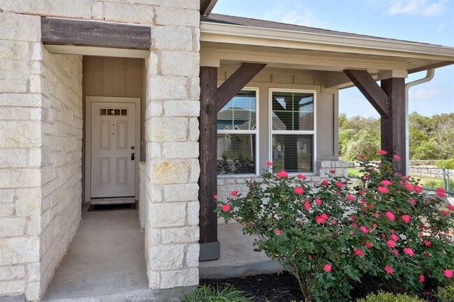 Building Photo - 809 Russet Rock Dr