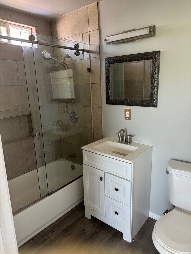 Master Bathroom - 15614 S Denver Ave