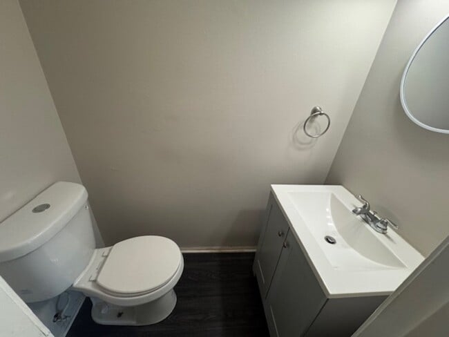 Building Photo - 7211 Branchwood Pl