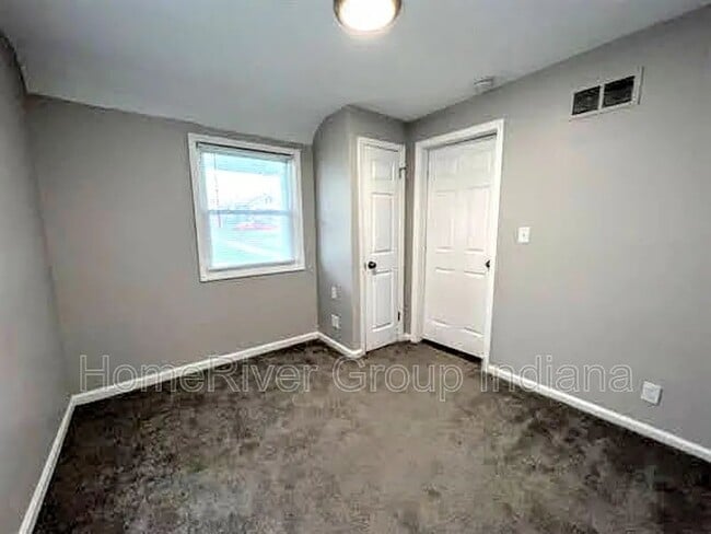 Building Photo - 226 Clay St
