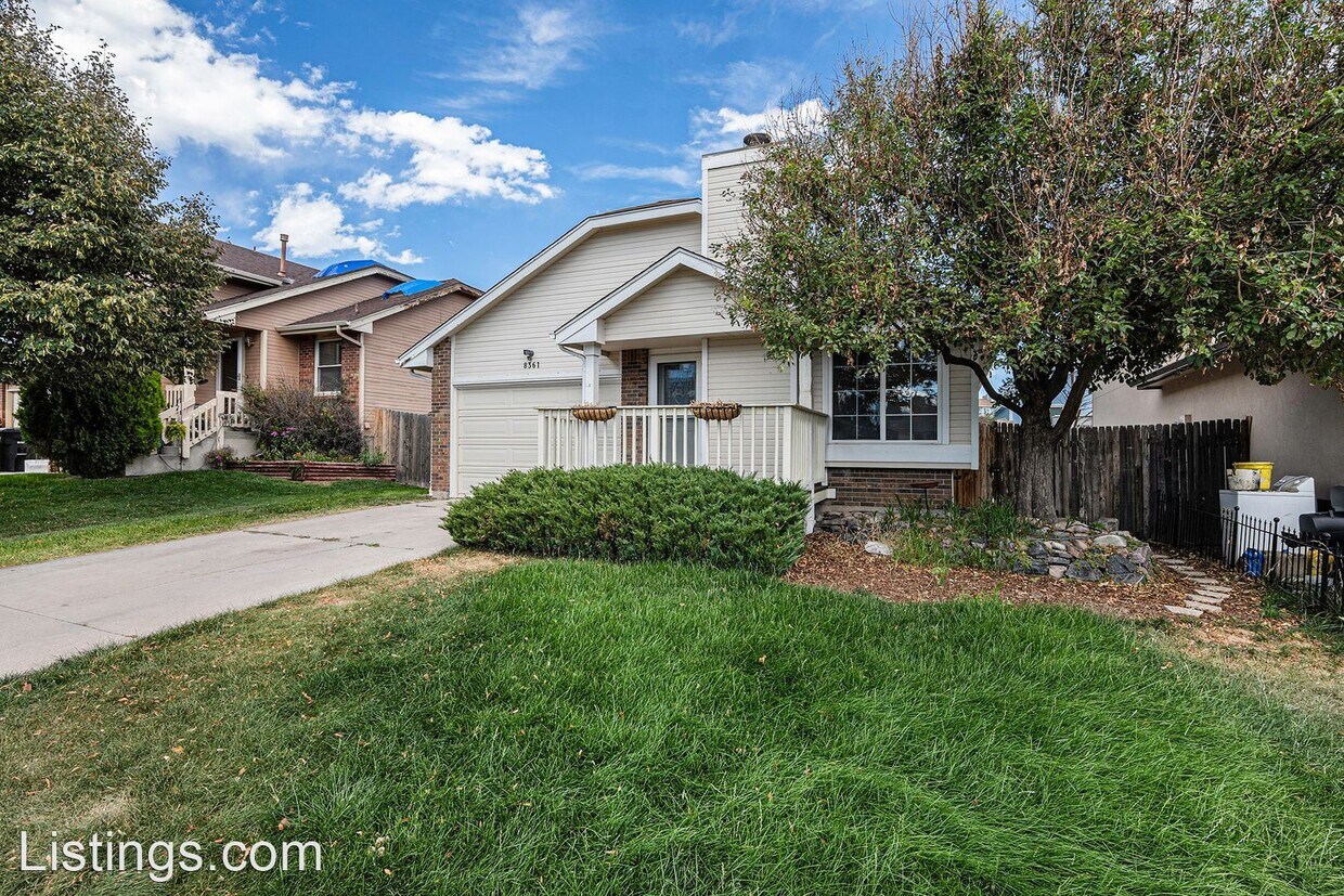 Foto principal - 4 br, 2 bath House - 8361 Steadman Dr