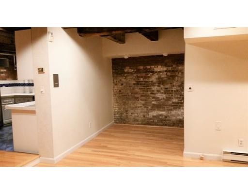 Building Photo - 125 Fulton St