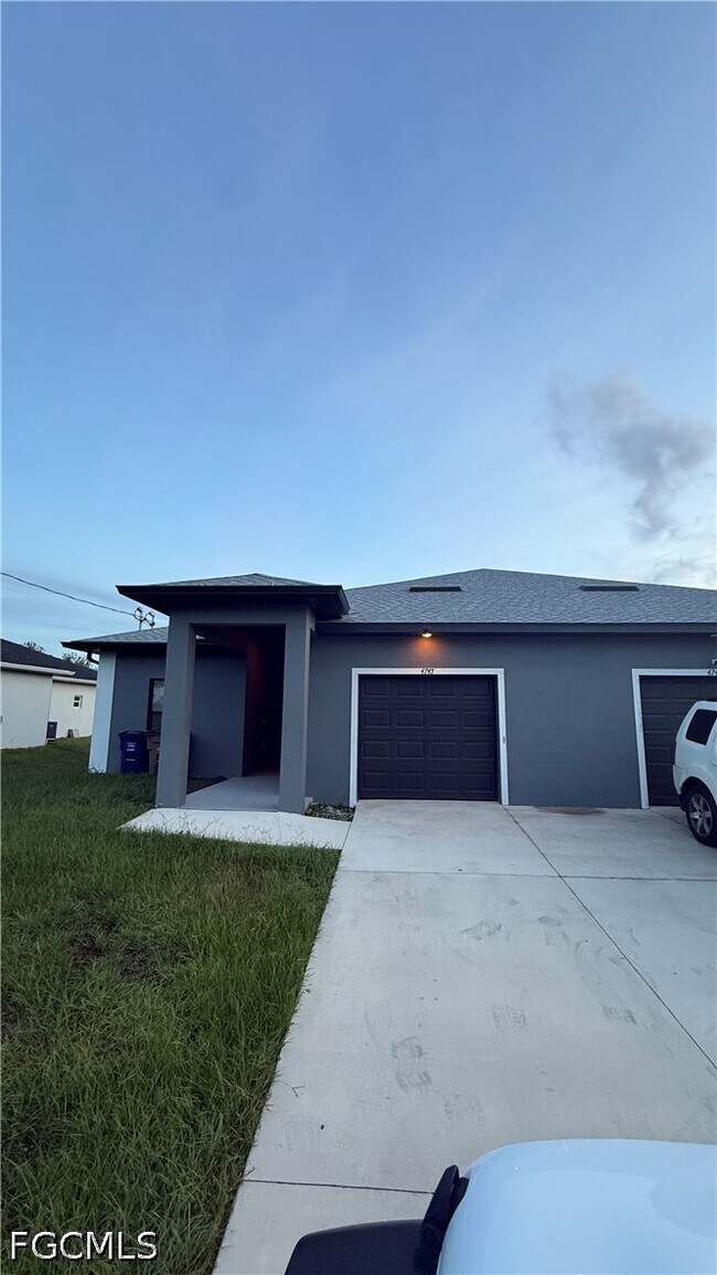 Foto del edificio - 4745 26th St SW