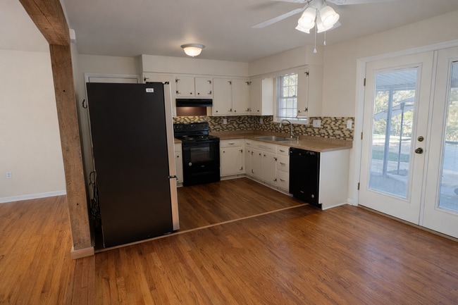 Foto del edificio - Spacious 4-Bedroom Home Located on a Quiet Street in Manheim Township!