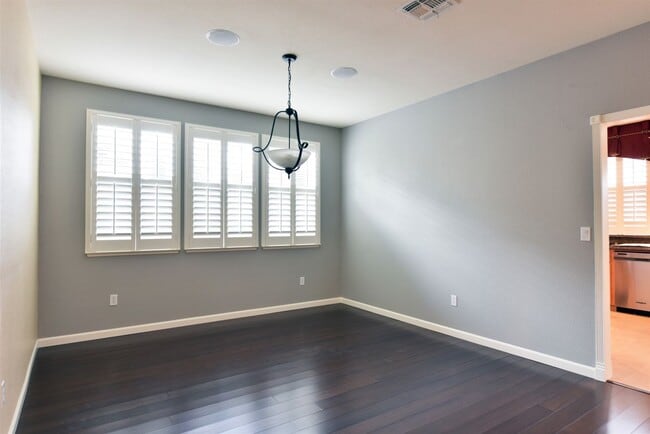 Building Photo - 35 Belize Ct