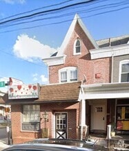 Building Photo - 402 N Charlotte St