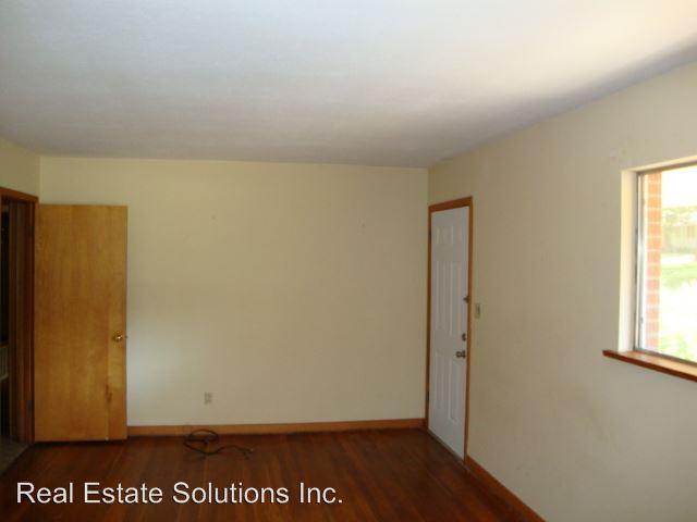 Foto del edificio - 2205 Oakhurst Dr