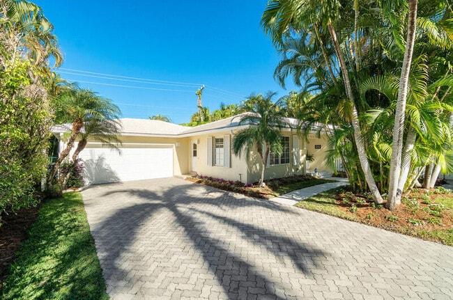 Building Photo - 241 List Rd