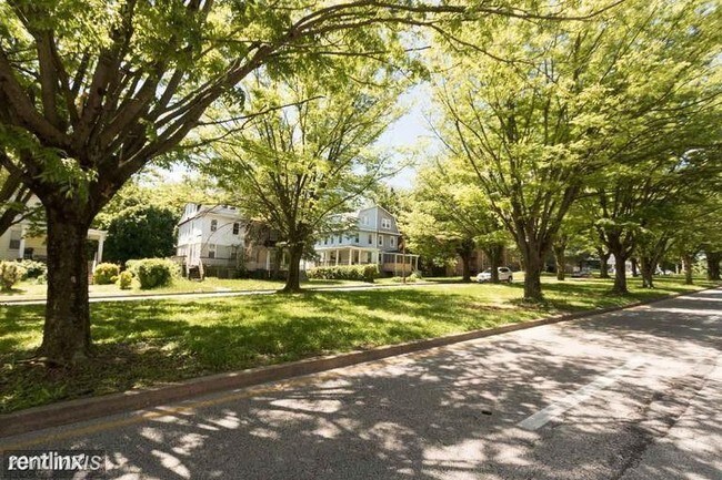 Foto del edificio - 2 br, 1 bath House - 3406 Gwynns Falls Pkwy
