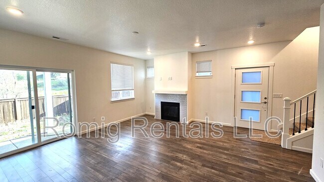 Foto del edificio - 4206 S Waters Edge Wy